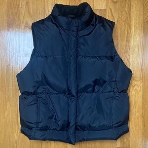 GAP Black Puffer Vest